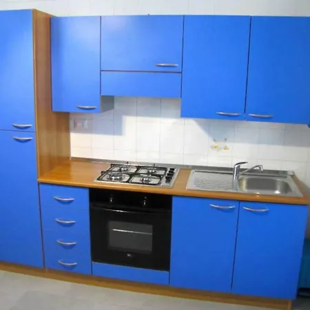 Apartment Bright Near Baia Beaches